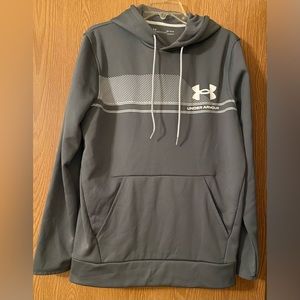 Men’s Under Armour Loose Coldgear Pullover Hoodie. Size Medium. Gray